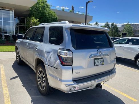 Used 2015 Toyota 4Runner Limited AWD/4WD image 3