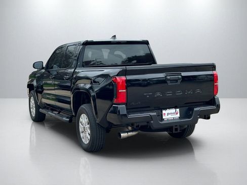 Used 2025 Toyota Tacoma SR5 AWD/4WD image 7