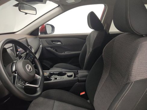 Used 2023 Nissan Rogue SV AWD/4WD image 17