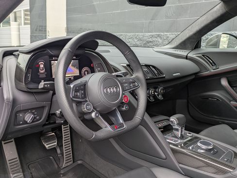 Used 2023 Audi R8 V10 performance image 12