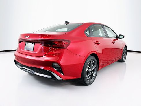 Used 2024 Kia Forte LXS image 9
