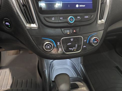 Used 2022 Chevrolet Malibu LS image 25