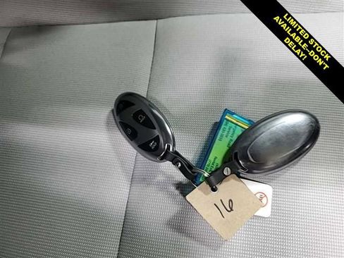 Used 2025 Hyundai Kona SEL FWD image 12