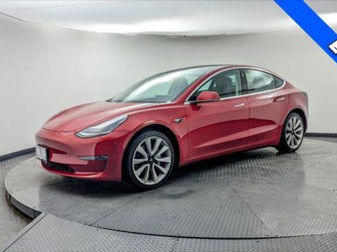 Used 2020 Tesla Model 3 Performance image 2