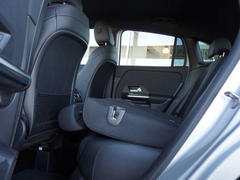 Used 2021 Mercedes-Benz GLA 250 image 28