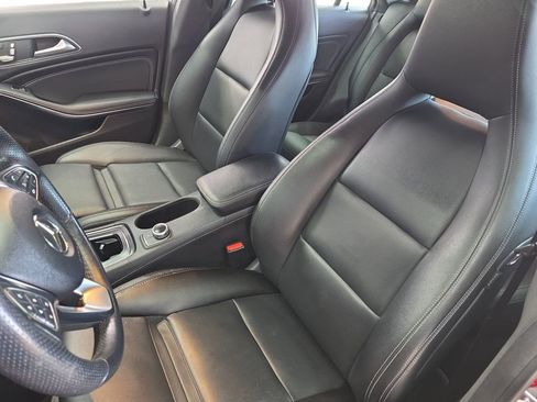 Used 2019 Mercedes-Benz CLA 250 image 41