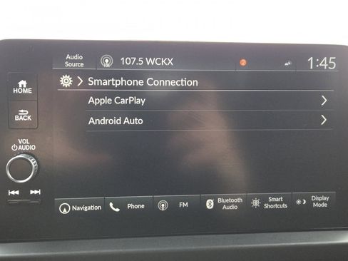 Used 2024 Honda Pilot Touring image 6