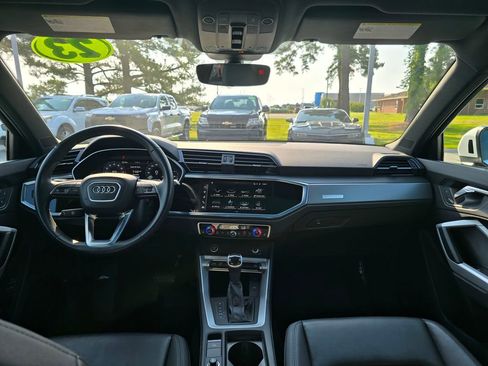 Used 2023 Audi Q3 2.0T Premium AWD/4WD image 12