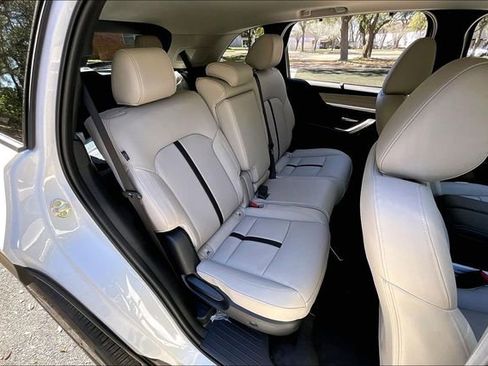 New 2026 MAZDA CX-90 Plug-In Hybrid w/ Preferred image 11