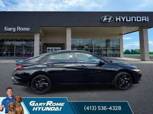 Certified 2026 Hyundai Elantra Sport FWD image 9