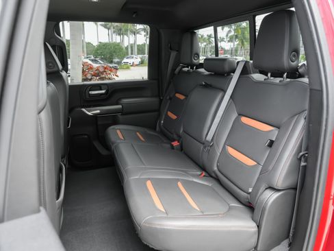 Used 2021 GMC Sierra 2500 AT4 w/ AT4 Premium Plus Package AWD/4WD image 36