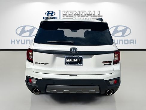 Used 2023 Honda Passport TrailSport image 5