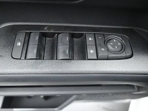 New 2026 Toyota 4Runner SR5 AWD/4WD image 10