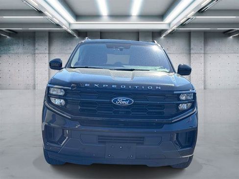 Used 2025 Ford Expedition Max Active AWD/4WD image 23