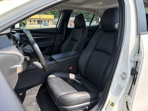 Used 2025 MAZDA MAZDA3 s FWD image 18