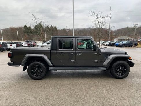 Certified 2023 Jeep Gladiator Sport image 8