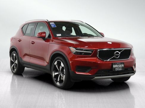 Used 2019 Volvo XC40 T5 Momentum AWD/4WD image 8