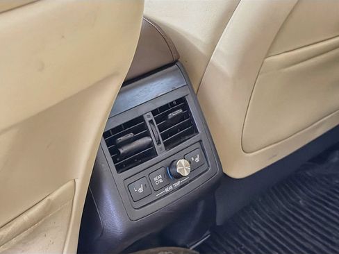 Used 2018 Toyota Avalon Limited w/ Carpet Mat Package FWD image 27