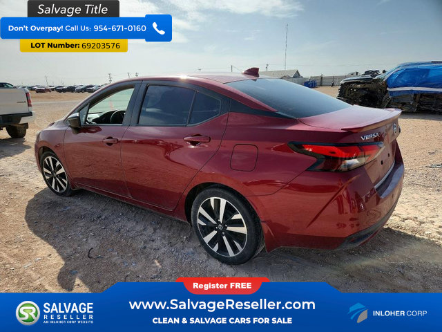 Used 2022 Nissan Versa SR FWD image 3