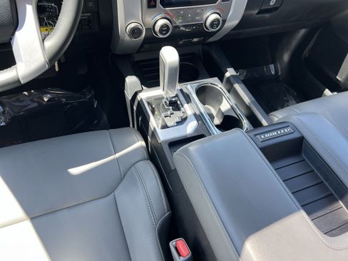 Used 2017 Toyota Tundra Limited w/ Limited Premium Package AWD/4WD image 23