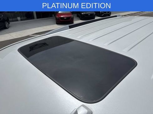 Used 2020 Cadillac Escalade Platinum AWD/4WD image 45