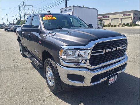 Used 2020 RAM 2500 Big Horn AWD/4WD image 3