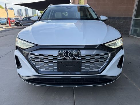 Used 2024 Audi Q8 e-tron Premium Plus w/ Premium Plus Package AWD/4WD image 10
