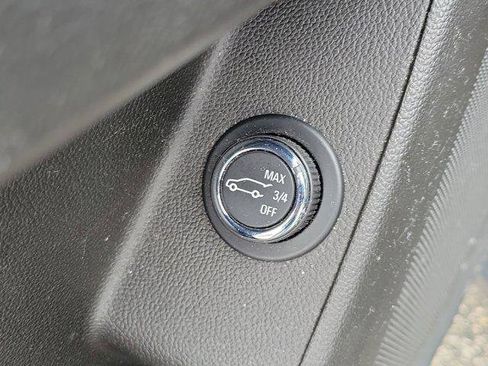 Used 2019 Chevrolet Traverse LT image 21