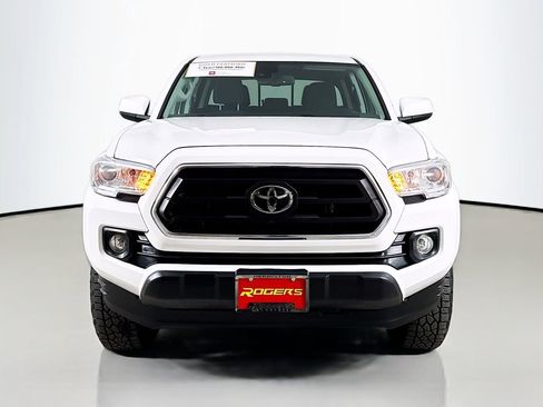 Certified 2023 Toyota Tacoma SR5 image 2