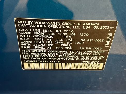 Used 2024 Volkswagen Atlas Cross Sport SE image 29