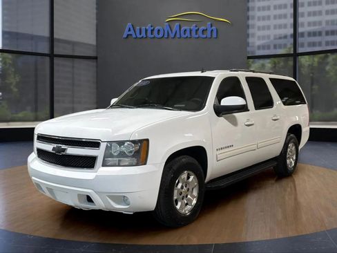 Used 2010 Chevrolet Suburban LT w/ Luxury Package image 3
