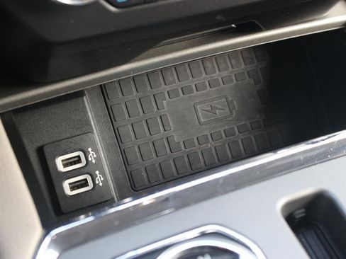 Used 2019 Ford Expedition XLT w/ Equipment Group 202A image 30