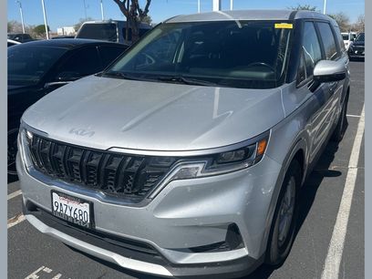 Certified 2022 Kia Carnival LX
