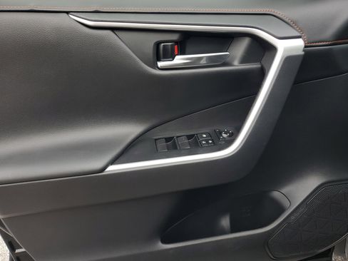 Certified 2020 Toyota RAV4 Adventure image 18