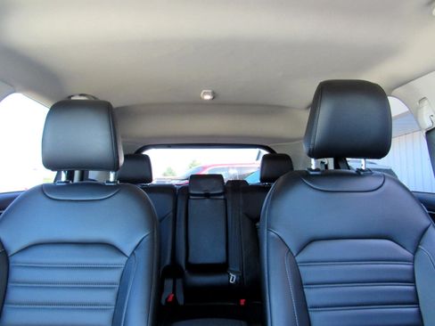 Used 2024 Ford Edge SEL w/ Convenience Package image 28