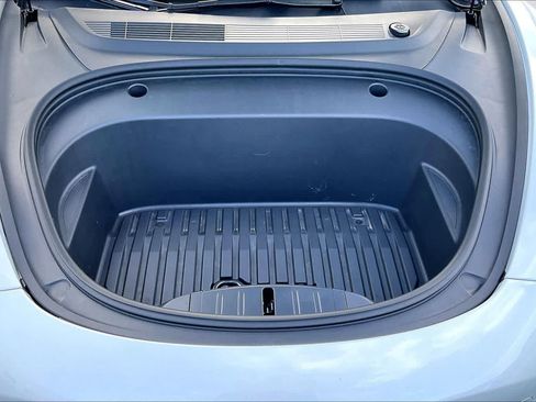 Used 2023 Tesla Model 3 Standard Range RWD image 9