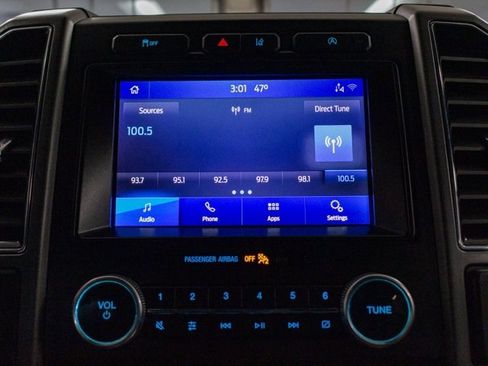 Used 2021 Ford Expedition XLT image 15