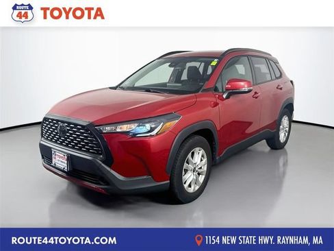 Used 2022 Toyota Corolla Cross LE w/ Moonroof Package AWD/4WD image 1