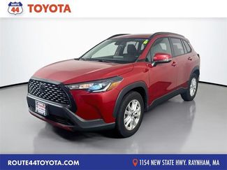 Used 2022 Toyota Corolla Cross LE w/ Moonroof Package AWD/4WD video 1