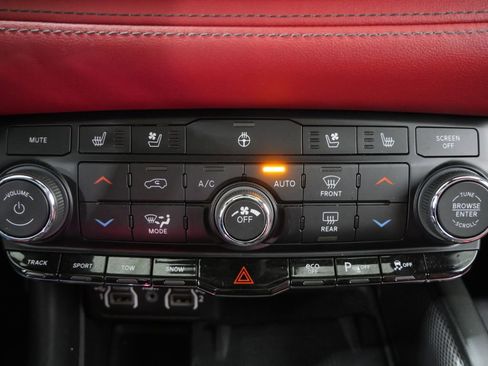 Used 2022 Dodge Durango R/T w/ Tow 'N Go Package AWD/4WD image 20