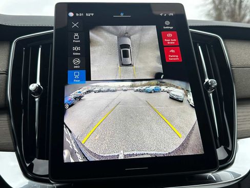 Certified 2025 Volvo XC90 T8 Ultra image 27