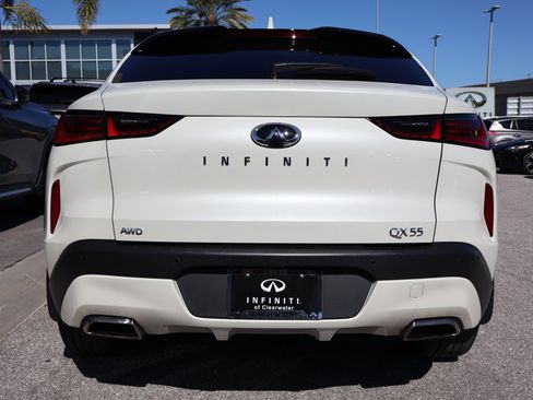 Certified 2023 INFINITI QX55 Essential image 8