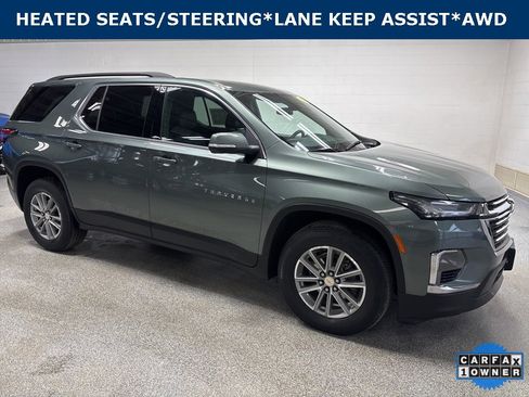 Used 2023 Chevrolet Traverse LT image 1