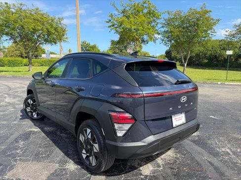 Used 2025 Hyundai Kona SEL image 6