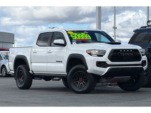 Used 2023 Toyota Tacoma TRD Pro AWD/4WD image 2