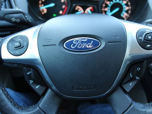 Used 2014 Ford Escape Titanium image 27