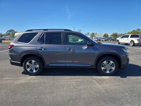 New 2026 Honda Pilot EX-L image 3