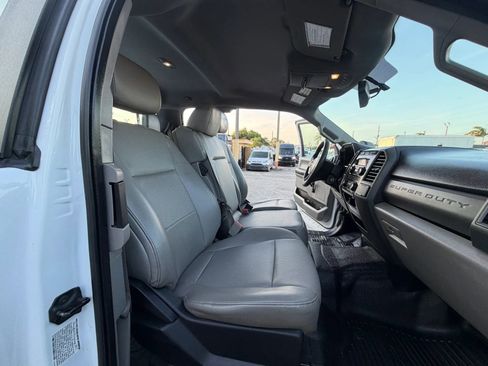 Used 2017 Ford F550 4x4 SuperCab Super Duty image 21