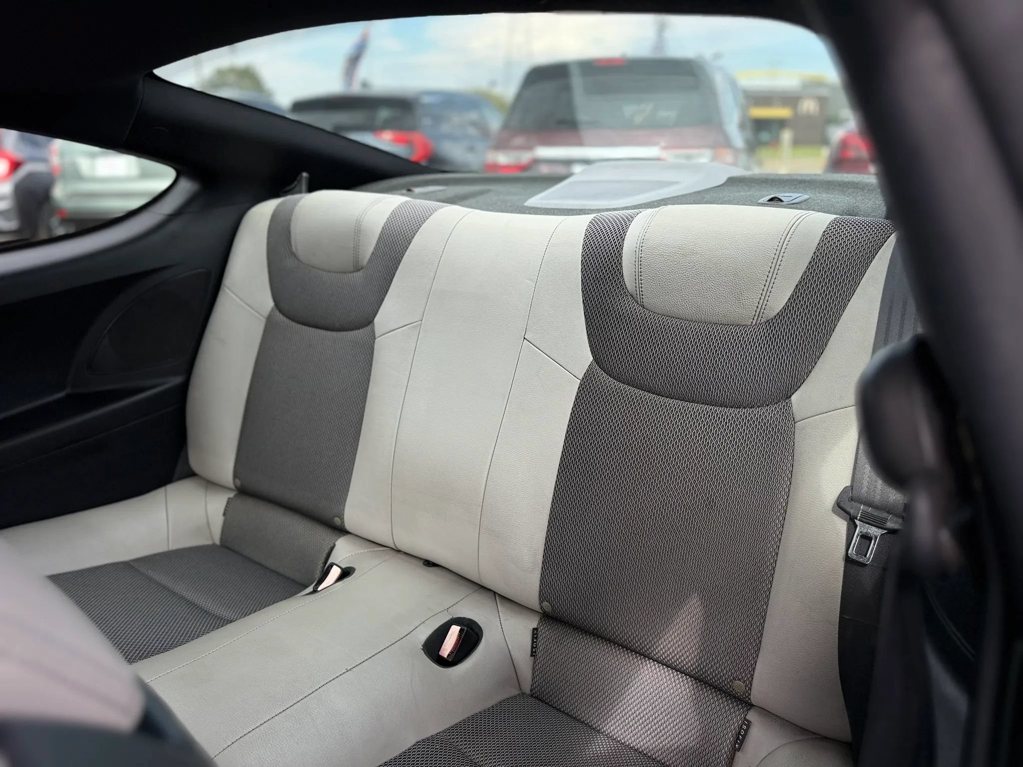 Used 2013 Hyundai Genesis 2.0T RWD image 12