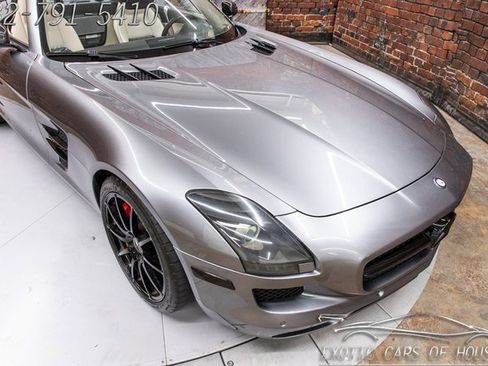 Used 2014 Mercedes-Benz SLS AMG GT Roadster w/ Designo Style Package image 28